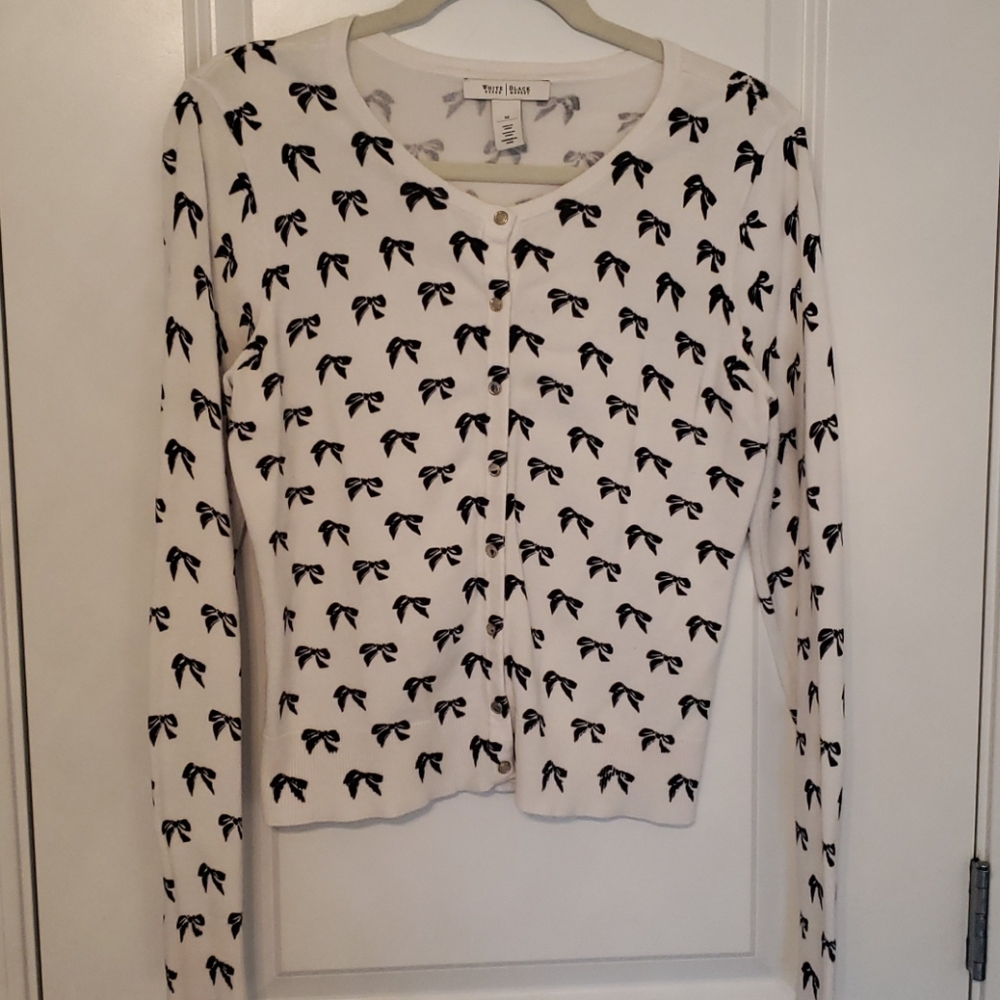 Whbm bow print snap front cardigan